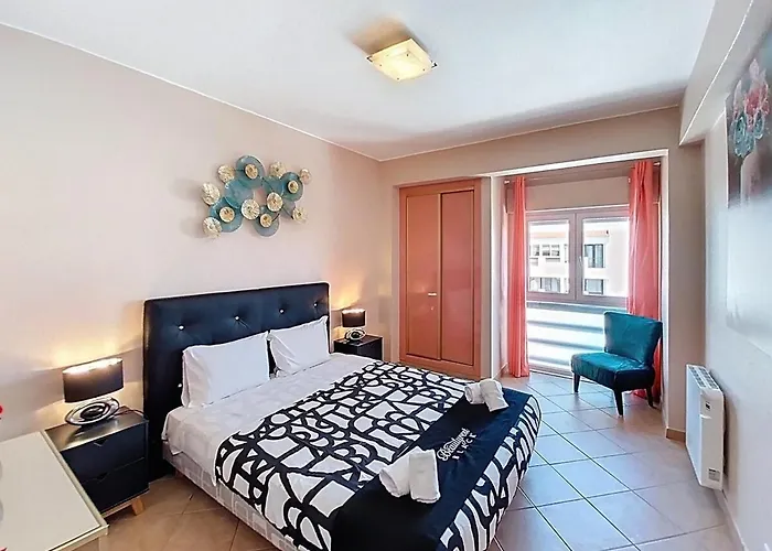 View 990 Meters From On Foot Apartman *